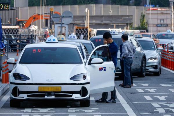 개당 '1억 이상' 더 뛸 수도…'로또'급 확률에도 은퇴자 몰린 개인택시