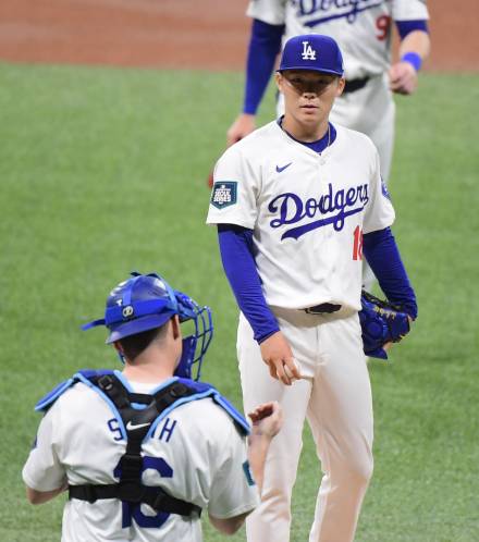 한국에선 1이닝 5실점, 일본에선 다를까…'개막전 선발' 야마모토 "최선 다해 준비한다"