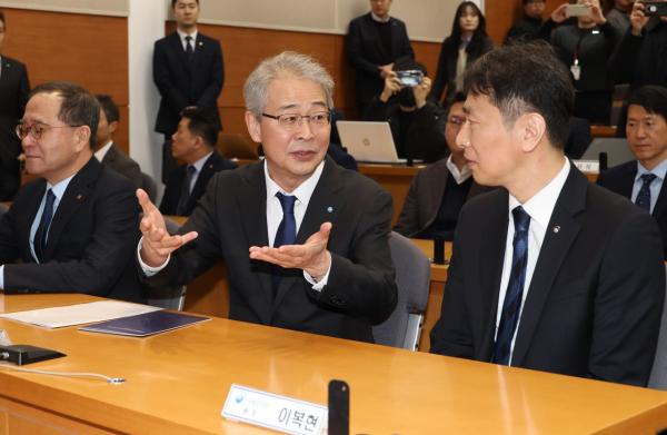 [단독]임종룡 회장, 외국인 투자자 만나 '보험사 인수' 직접 설명