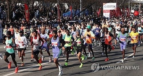 ‘2025 대구마라톤 대회’ 탄자니아 ‘게이’ 선수 우승…대회 신기록