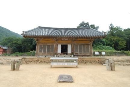 600년 역사 간직한 국보, ‘강진 무위사 극락보전’ 대대적 보수한다