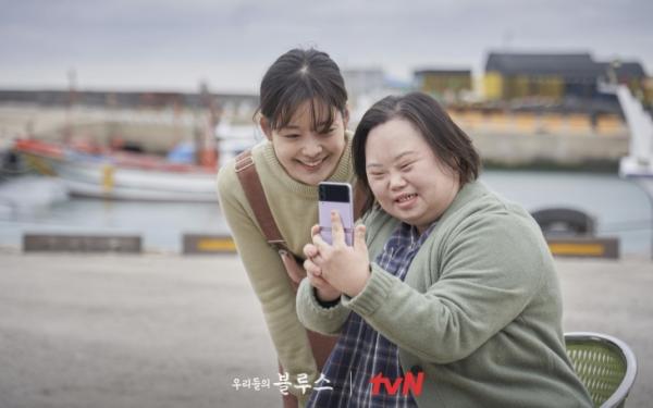 발달장애 배우 겸 화가 정은혜, 5월의 신부된다