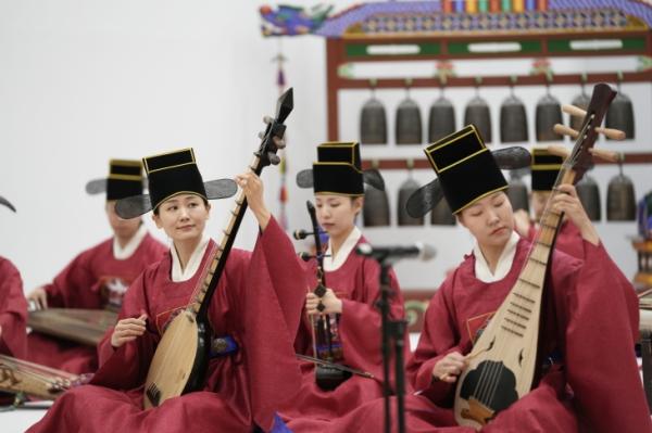 25일 서울 서초구 국립국악원에서 열린 정기공연 제작발표회에서 ‘보허자’가 연주되고 있다.국립국악원 제공