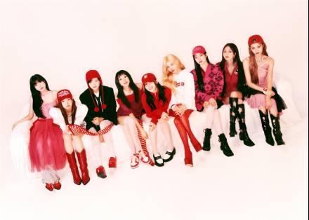 트와이스, 스토킹 피해 심각... JYP ”강력 수위로 처벌“ [공식]