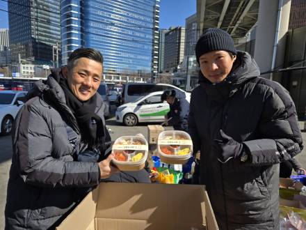 원할머니 보쌈, 서울역 노숙인에 보쌈도시락으로 따뜻한 한끼 제공