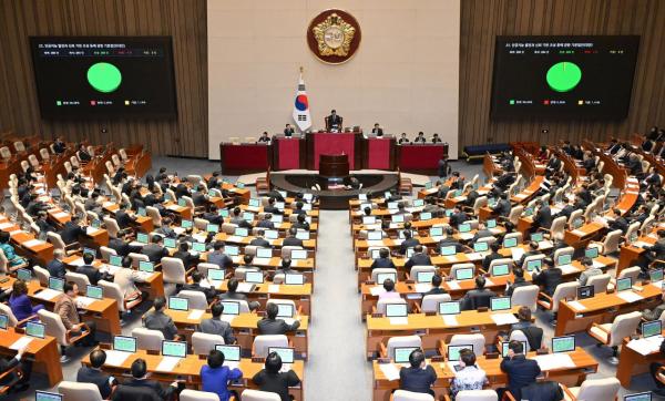 "사실상 규제법" 비판…'AI기본법' 개정 위해 전문가 65인 뭉쳤다