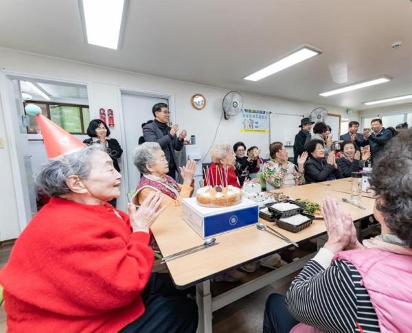 광진구 100세 어르신 특별한 생신 파티 열려