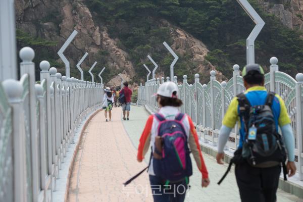 봄이 찾아온 영종도, 따뜻한 날씨 속 즐기는 힐링 명소는?