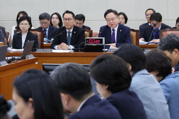 여야 복지위, 오후 긴급회의...모수개혁안 합의 주목