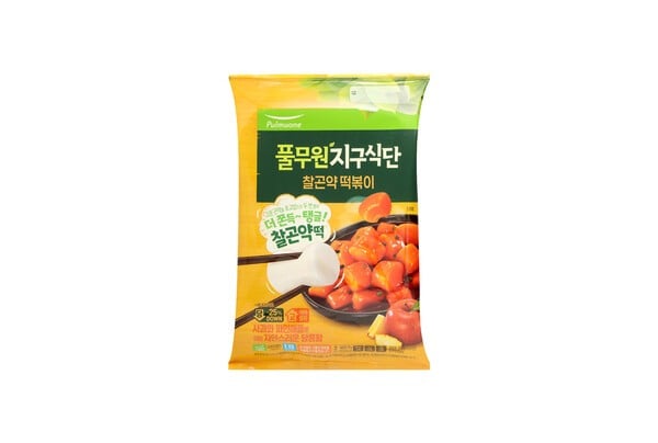 풀무원, ‘찰곤약떡볶이’ 출시… 당 저감·고식이섬유로 건강 지향 간편식 공략