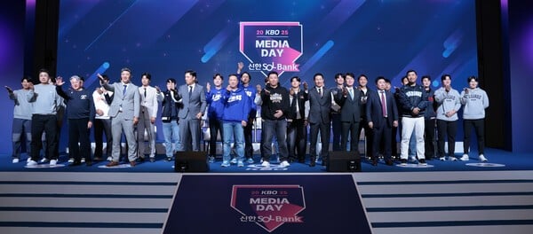 2025 KBO 개막전 선발투수 모두 외국인…삼성 후라도 2년 연속 개막전 출전