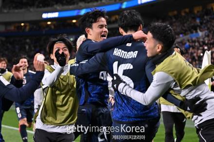 일본, 바레인 2-0으로 꺾고 '세계 최초' 북중미 월드컵 본선행 확정