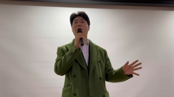 박수홍 “믿었던 사람들에게 버림받는 느낌”…가족사 고백하며 울먹여
