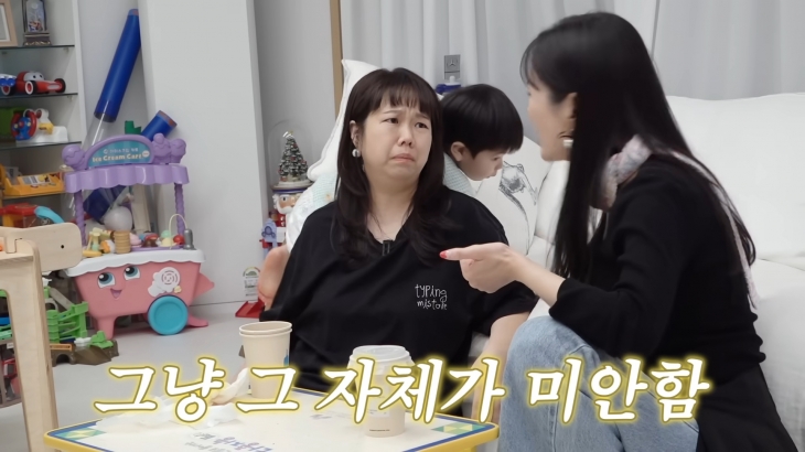 개그맨 홍현희(왼쪽)와 방송인 장영란. 유튜브 채널 A급 장영란 캡처