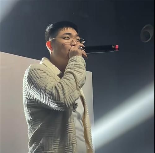 한한령 훈풍?…8년 만에 중국서 공연한 3인조 래퍼