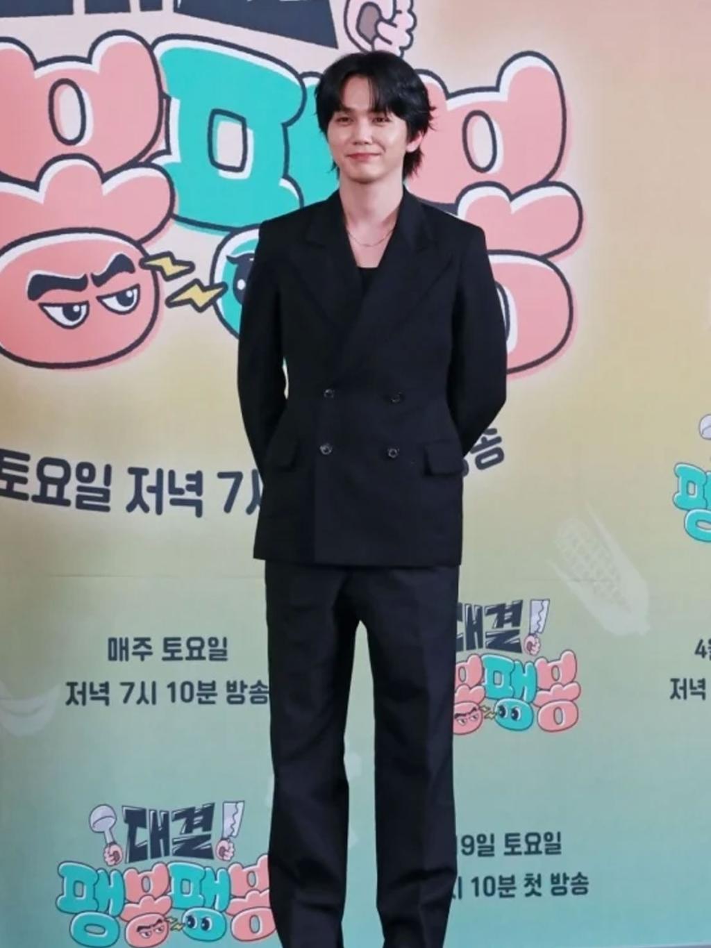배우 유승호가 17일 오후 서울 마포구 스탠포드호텔 JTBC 예능 프로그램 ‘대결! 팽봉팽봉’ 제작발표회에서 포토타임을 갖고 있다.  / 출처 : JTBC