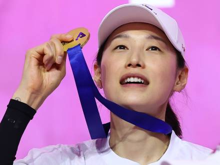핑크빛으로 물든 김연경의 SNS, 배구 여제가 팬들에게 보내는 은퇴사 "그동안 함께해주셔서 정말 감사"