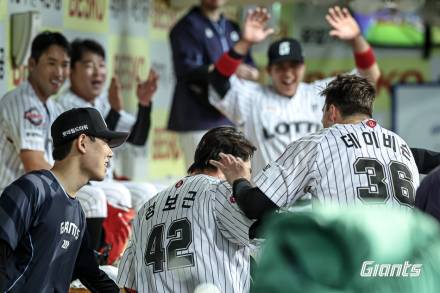 '땡큐 푸이그' 4연승 롯데, 701일 만에 2위 등극…KT는 키움에 끝내기 패배