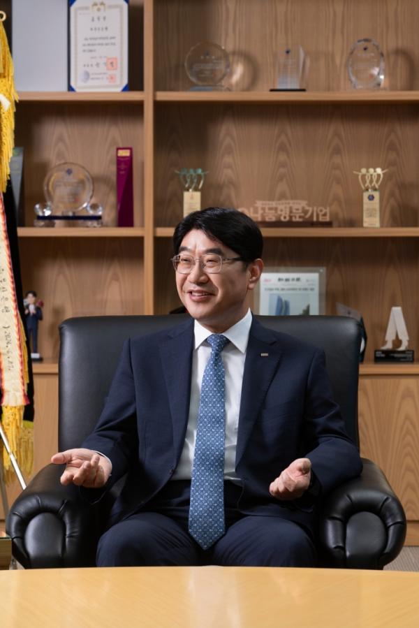 연임 방성빈 부산은행장 “지역 살아야 은행도 발전…기업 안정화 전방위 지원”