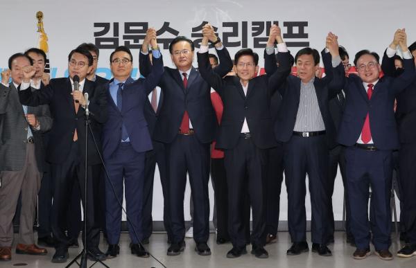 홍준표 캠프 핵심 인사들 김문수 지지…"유일한 승리 방정식"