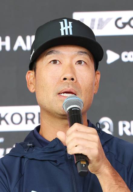 "LIV는 돈 말고 없어" 한국에서 열린 'PGA vs LIV' 뜨거운 설전