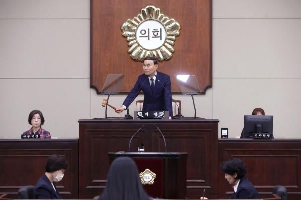 서초구의회 예산결산특위 구성결의안 포함 총 9건 안건 의결
