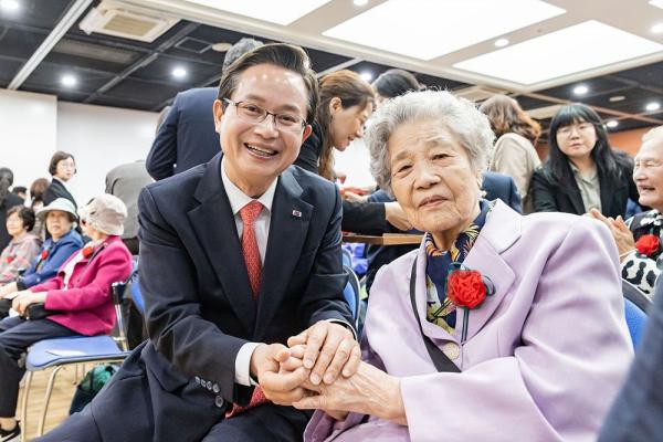 '건강해효(孝), 행복해효(孝)'...영등포구, 어버이날 기념식  개최