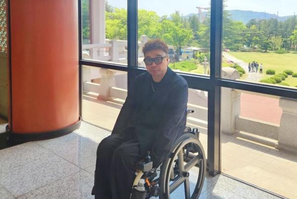 "5분만 도와줬다면"…'하반신 마비' 강원래, 셀프 주유소 들렀다가 그만