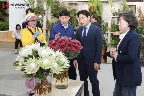고양시의회 김운남 의장, 꽃박람회 점검 화훼산업 육성 위한 제도적 지원 약속
