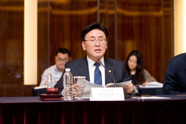 유상임 과기부 장관, KISA 방문…통신 3사·플랫폼 기업 점검