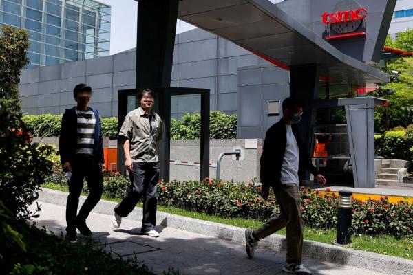 삼성도 남일 아냐…연봉 '3300만원' TSMC 현지 채용 논란
