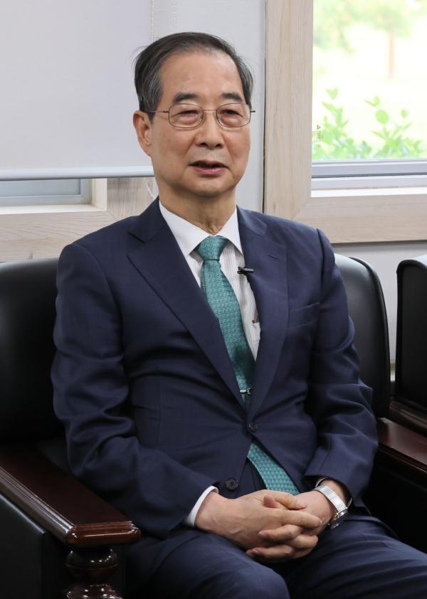 한덕수 "개헌 말바꾸기는 중대범죄"…이재명 정조준