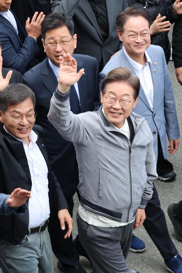 이재명, 김문수 대선후보 선출에 "헌정질서 회복과 반대로"