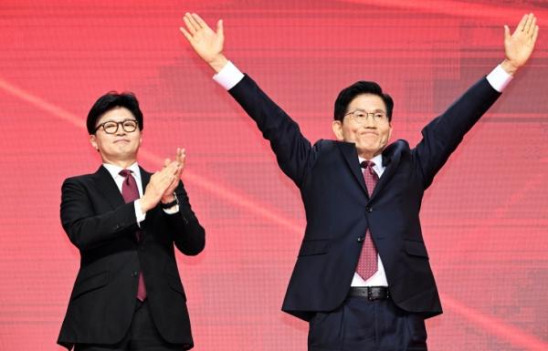 김문수 승부수 통했다...한동훈 제치고 본선 직행 [포토多이슈]