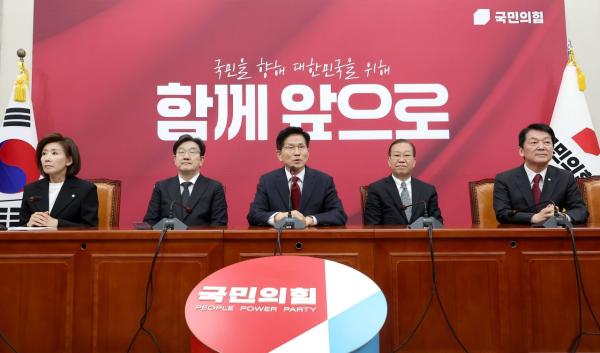 김문수 "노사·동서·남녀·빈부 모두 통합...대화합의 나라 이룩"