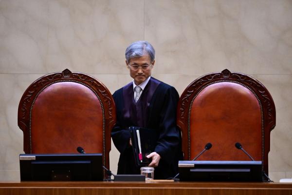 민주당, 대법원장 탄핵 결정 보류…일단 공판기일변경 요구키로