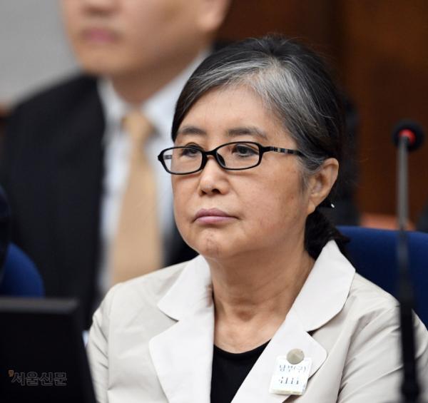 최서원, 형집행정지 석방됐었다… “병원비만 4000만원” 후원 호소한 딸 정유라