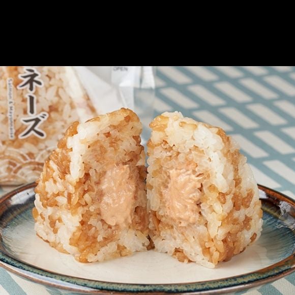 '김 없는' 주먹밥? 무슨 맛일까…쌀값 폭등에 日 편의점이 내놓은 대책