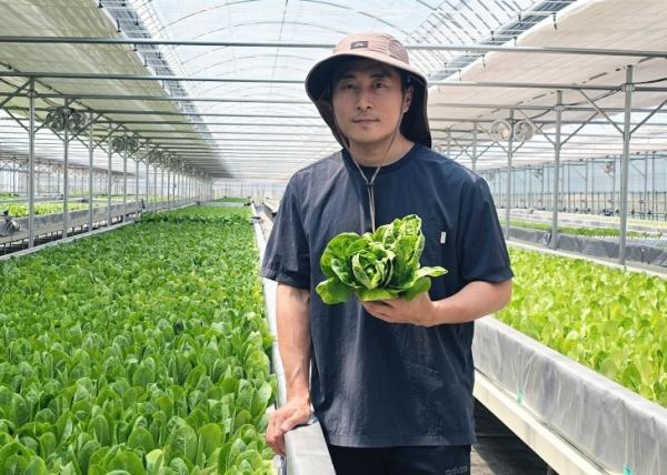 “하늘을 누비던 파일럿, 이제는 농사꾼”