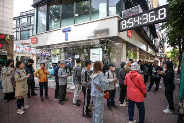 SKT "알뜰폰 포함 2411만명 유심보호서비스…유심교체 104만"