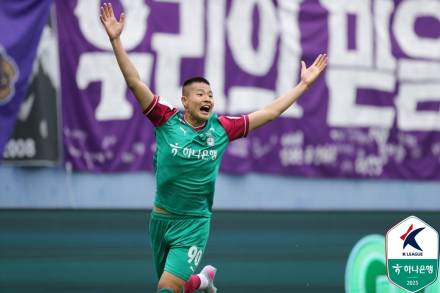 ‘18세’ 김현오 선발로 내세운 황선홍 감독 “골 넣은 선수는 빼면 안 돼…훤칠해서 인기 많을 듯” [IS 전주]