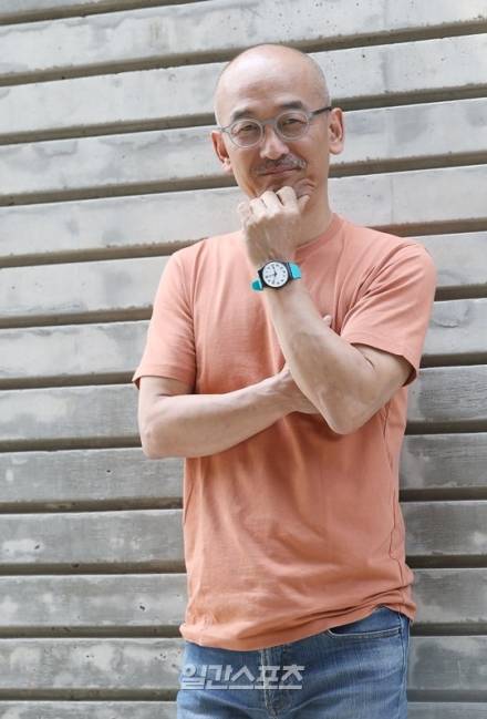 [단독] 이준익 감독, 영화 ‘교산’ 이어 하와이 사진신부들 드라마로..‘알로하, 나의 엄마들’ 메가폰
