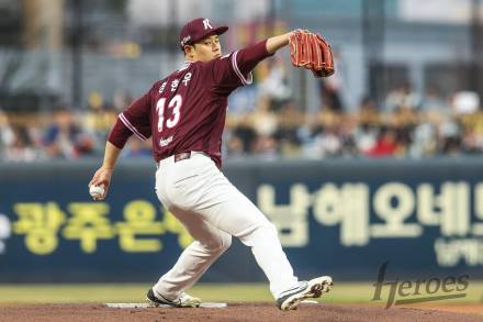 '전체 1순위' 신인 정현우 복귀 시동..."90% 이상 순조롭게 회복" [IS 고척]
