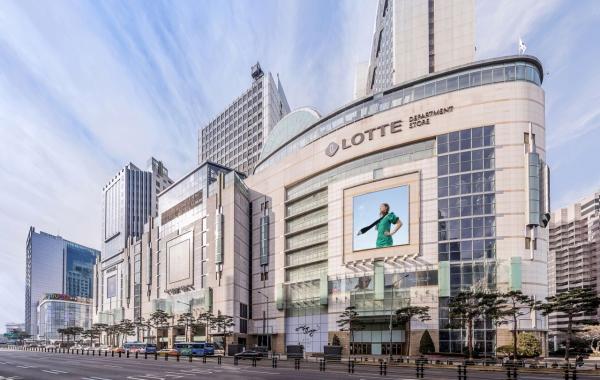 해외 백화점 '효자'…롯데쇼핑, 1분기 영업익 30%↑