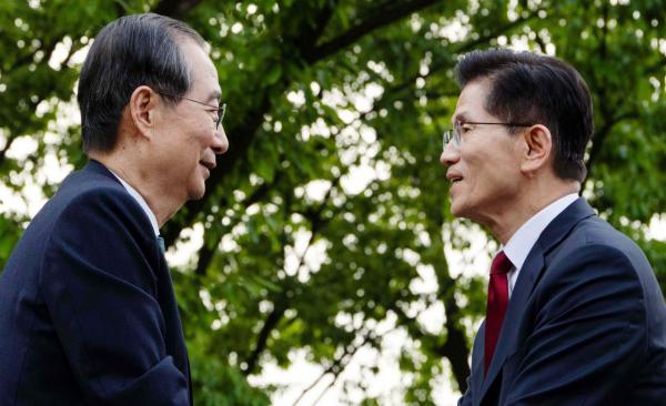 한덕수측, '무임승차' 지적한 김문수에 "자기 얼굴에 침뱉기"