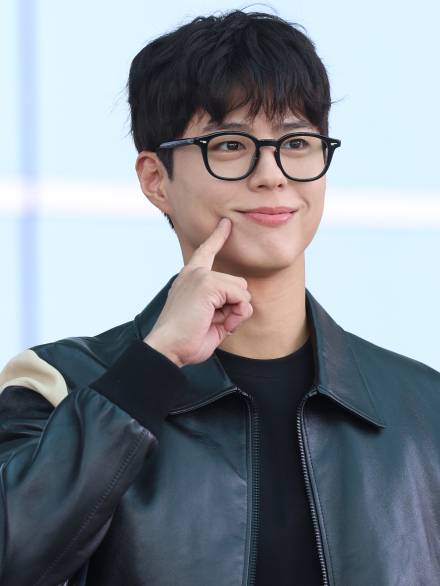 ‘폭싹’ 박보검, ‘밤 여행자’ 출연할까… “제안받은 작품” [공식]