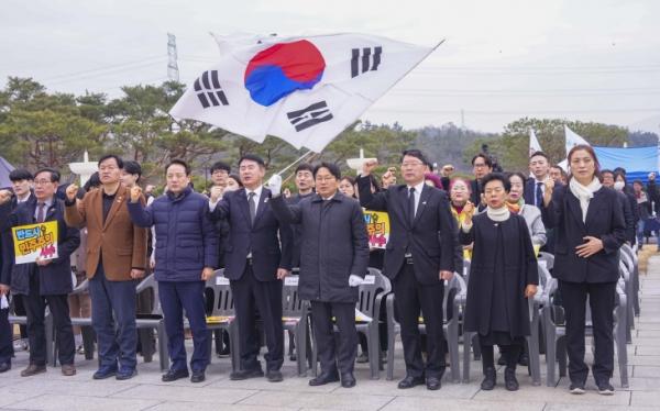 영화 ‘택시운전사’ 실존 인물 김사복씨, ‘5·18 관련자’ 인정 보류