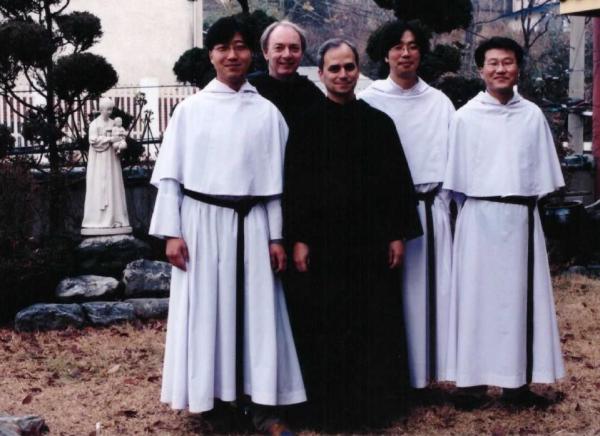 "레오 14세 교황, 과거 네 차례 방한…겸손하고 소박한 분"