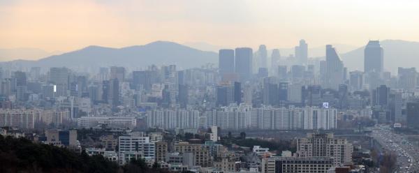 강남구·과천시 4월 아파트 거래 절반 이상 '신고가'