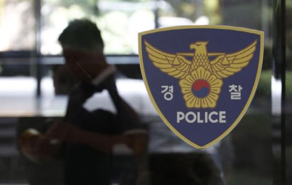 면허 딴 지 1년도 안 된 10대… 음주운전으로 전봇대·주차 차량 ‘꽝’